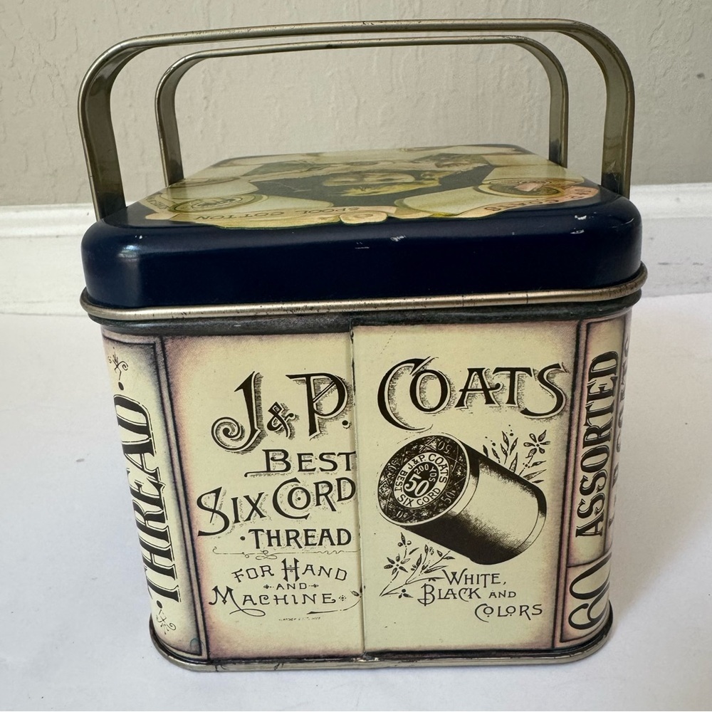 J & P COATS Vintage Tin Sewing Thread Box - Picture 5 of 15